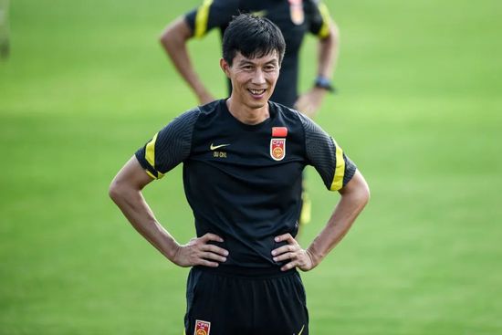 乱文丝袜乱文丝袜美腿视频